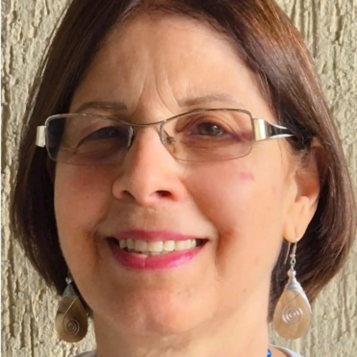 Mônica Almada